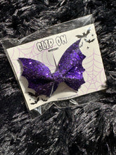 Load image into Gallery viewer, Glitter Bat Clip On
